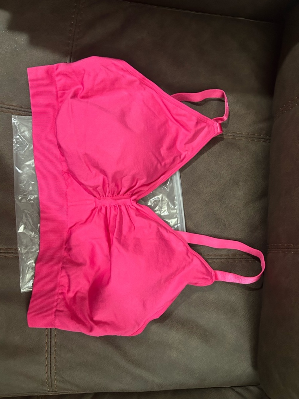 Seamless Wireless Bralette in Hot Pink